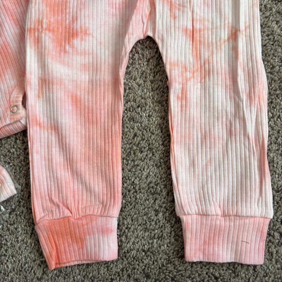 Infant Peach Tie Dye One Piece Bodysuit & Leggings Jogger Pant Set Sz. 12-18mos. - Picture 2 of 4